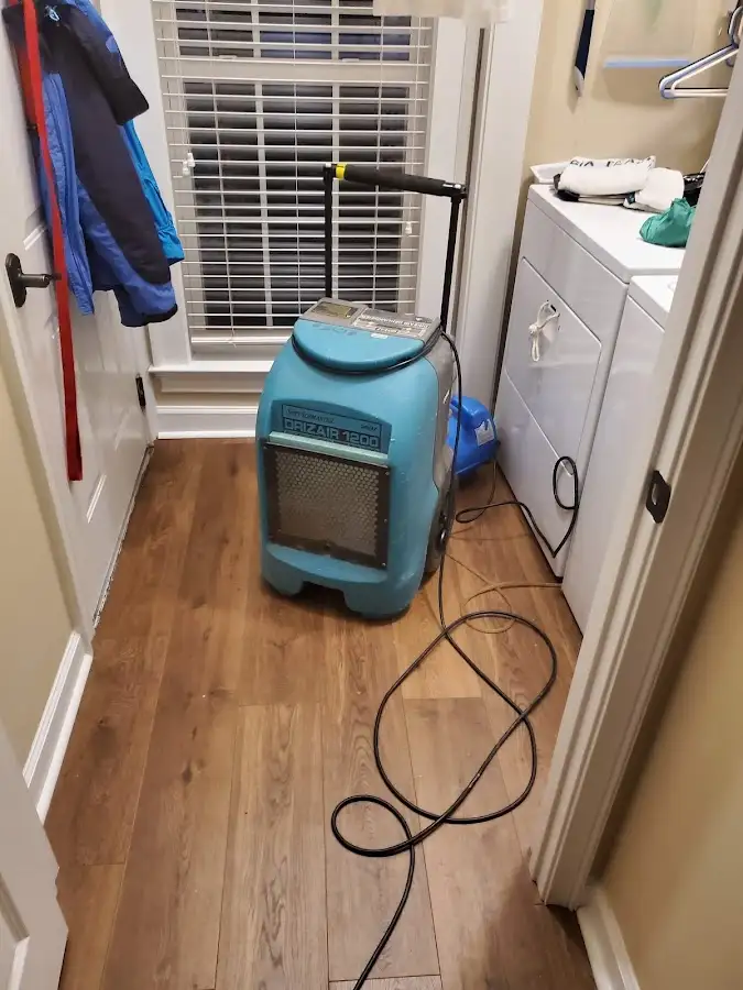 Commercial dehumidifier deployed for Crawl Space Restoration in Waycross